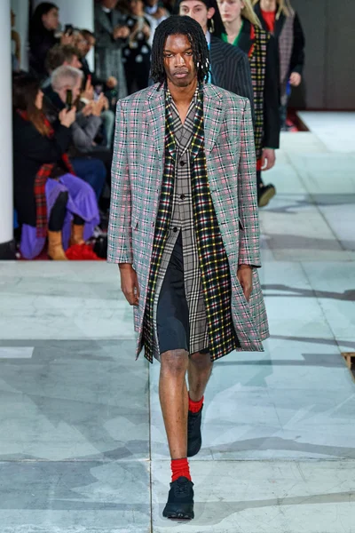 Look 23